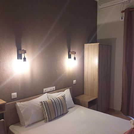 Hotel Isidora Loutros Екстериор снимка