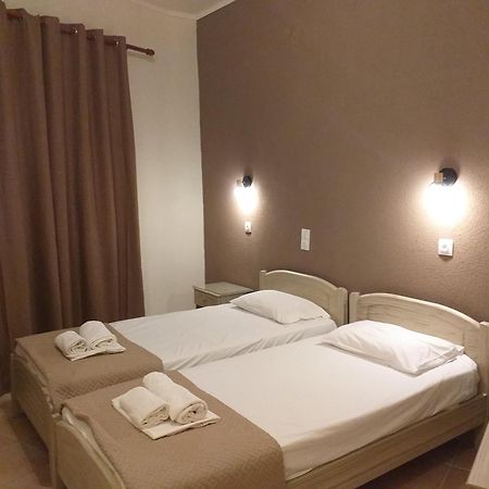 Hotel Isidora Loutros Екстериор снимка