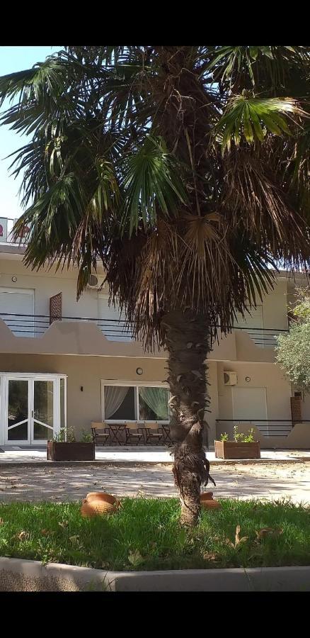 Hotel Isidora Loutros Екстериор снимка