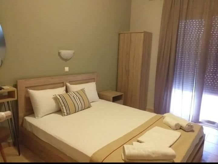 Hotel Isidora Loutros Екстериор снимка