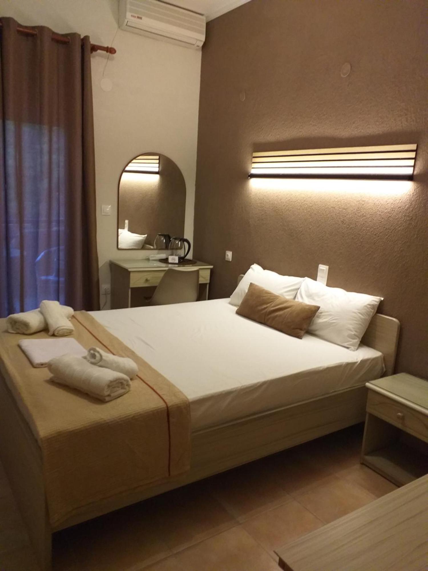 Hotel Isidora Loutros Екстериор снимка