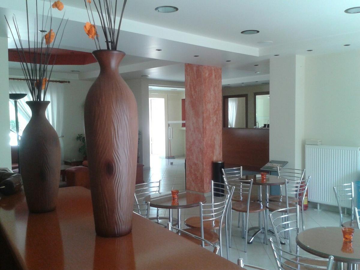 Hotel Isidora Loutros Екстериор снимка